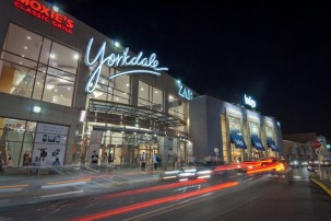 yorkdale-mall-at-night.jpg